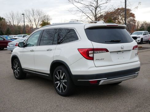 Used 2019 Honda Pilot Touring image 3