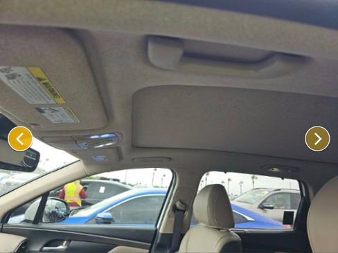 Used 2020 Hyundai Santa Fe Limited w/ Cargo Package image 10