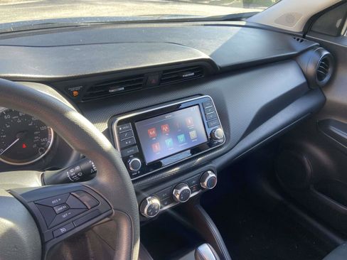 Used 2024 Nissan Kicks S image 13