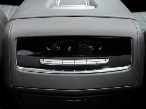 Used 2025 Cadillac Escalade V w/ LPO, ONYX Package AWD/4WD image 31