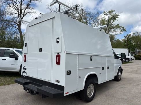 New 2024 Chevrolet Express 3500 w/ Power Convenience Package RWD image 5