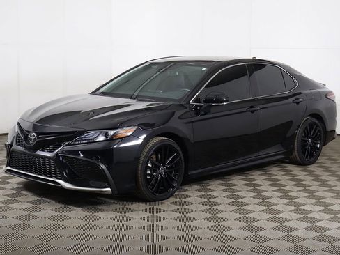 Used 2024 Toyota Camry XSE AWD/4WD image 8