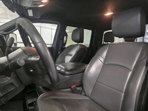 Used 2024 RAM 2500 Tradesman w/ Chrome Appearance Group AWD/4WD image 10