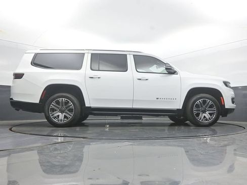 Used 2024 Jeep Wagoneer L Series II w/ Flexible Seating Group AWD/4WD image 52