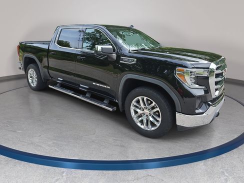 Used 2020 GMC Sierra 1500 SLE w/ SLE Value Package AWD/4WD image 3