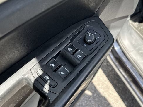 Used 2018 Volkswagen Atlas SE AWD/4WD image 11