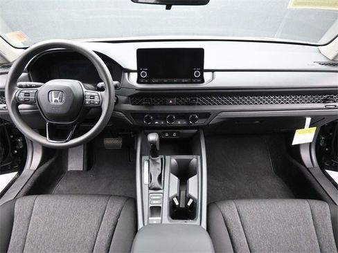 Used 2025 Honda Accord LX image 12