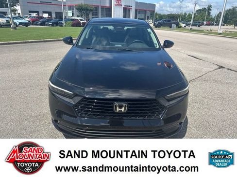 Used 2023 Honda Accord EX-L image 8