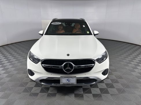 Used 2023 Mercedes-Benz GLC 300 4MATIC image 3