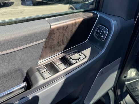 Used 2022 Ford F150 Lariat w/ Equipment Group 502A High image 22