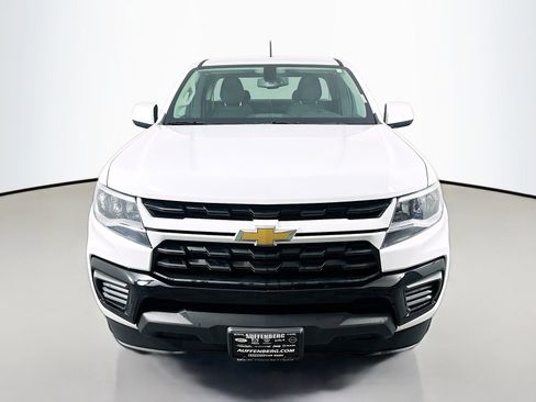 Used 2022 Chevrolet Colorado LT RWD image 2