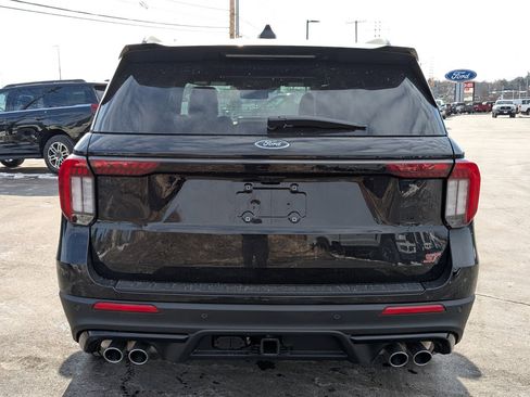 New 2026 Ford F550 4x4 Regular Cab Super Duty w/ XL Chrome Package image 5