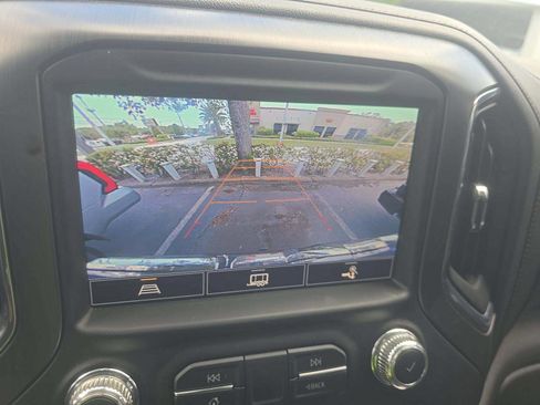Used 2021 GMC Sierra 1500 AT4 w/ AT4 Premium Package AWD/4WD image 10