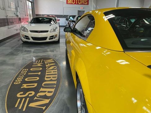 Used 2004 Ford Mustang Mach 1 RWD image 15