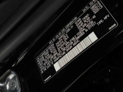 Used 2019 Volvo XC60 T8 Inscription image 38