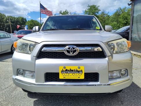Used 2010 Toyota 4Runner SR5 AWD/4WD image 3