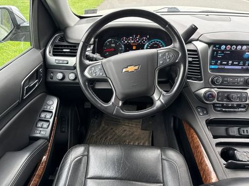 Used 2020 Chevrolet Suburban Premier AWD/4WD image 20