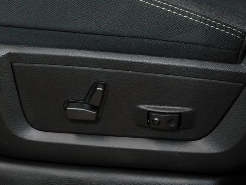 Used 2024 RAM 3500 Big Horn w/ Level 1 Equipment Group image 40