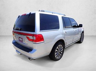 Used 2016 Lincoln Navigator Select AWD/4WD video 4