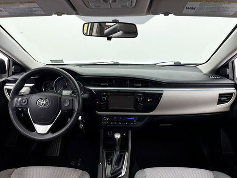 Used 2015 Toyota Corolla LE image 17