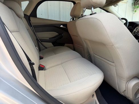 Used 2012 Ford Focus SEL FWD image 14