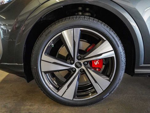 New 2026 Audi SQ5 Premium Plus AWD/4WD image 9