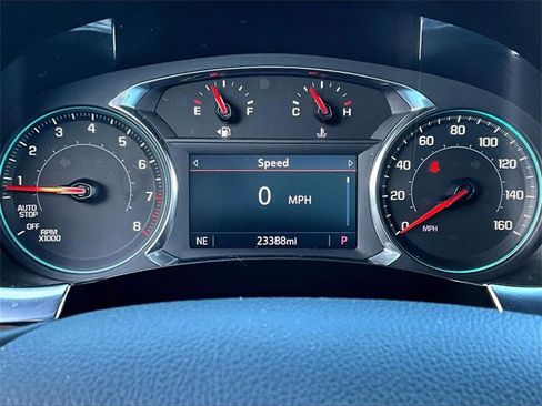 Used 2023 Chevrolet Traverse LT image 22