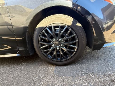 Used 2022 Toyota Corolla LE image 6