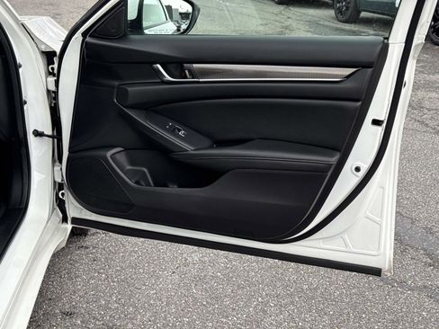 Used 2020 Honda Accord Sport image 14