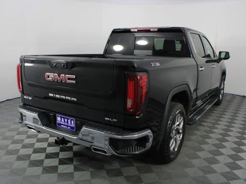 New 2026 GMC Sierra 1500 SLT image 27