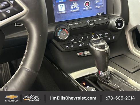 Used 2015 Chevrolet Corvette Z06 w/ 2LZ Preferred Equipment Group image 19
