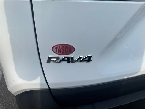 Used 2023 Toyota RAV4 XLE w/ Convenience Package AWD/4WD image 6