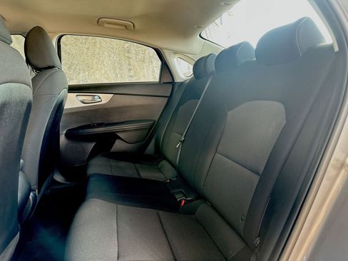 Certified 2023 Kia Forte LXS w/ LXS Technology Package image 23