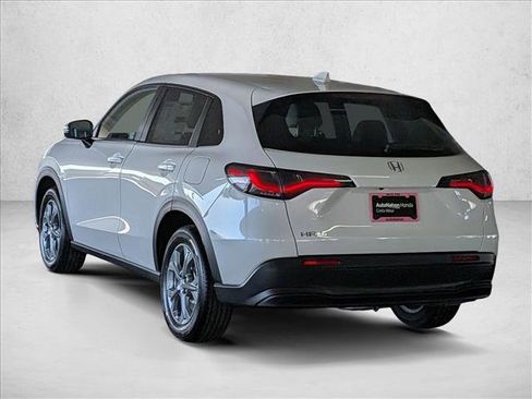 New 2026 Honda HR-V LX image 9