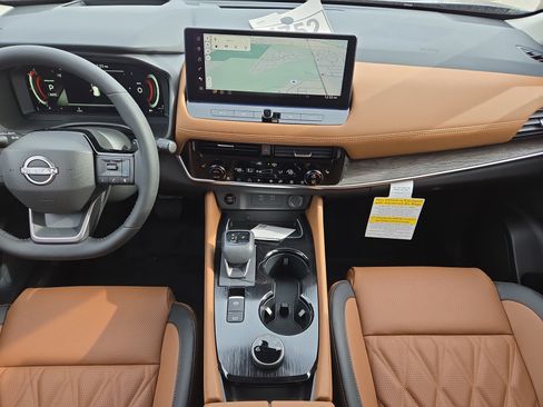 New 2026 Nissan Rogue Platinum w/ Platinum Premium Package image 24