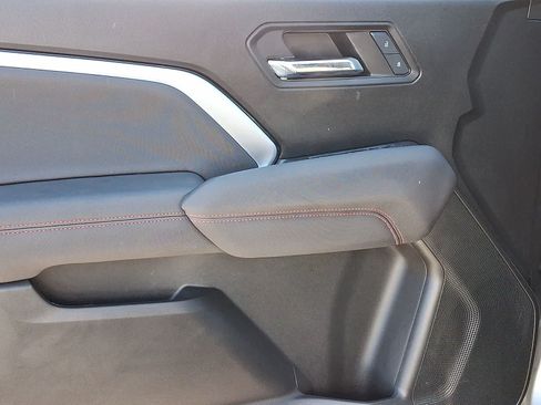 Used 2024 Chevrolet Colorado Z71 w/ Z71 Convenience Package 2 AWD/4WD image 14