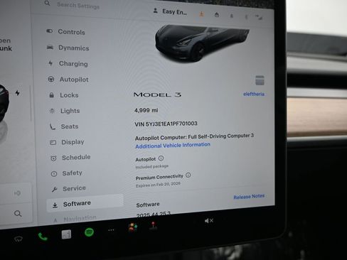 Used 2023 Tesla Model 3 Standard Range image 22