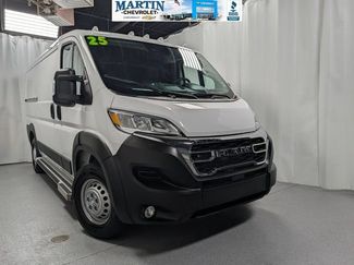 Used 2025 RAM ProMaster 2500 w/ U-Haul Equipment Group FWD video 1