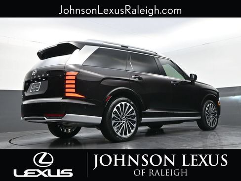 Used 2026 Hyundai Palisade Calligraphy FWD image 19