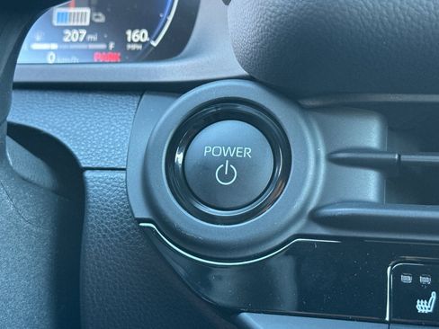 New 2026 Toyota Crown Signia image 23