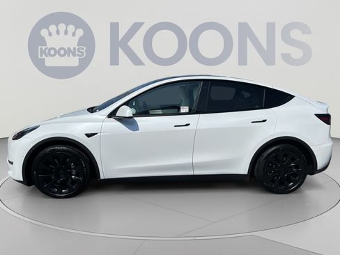 Used 2021 Tesla Model Y Long Range AWD/4WD image 2