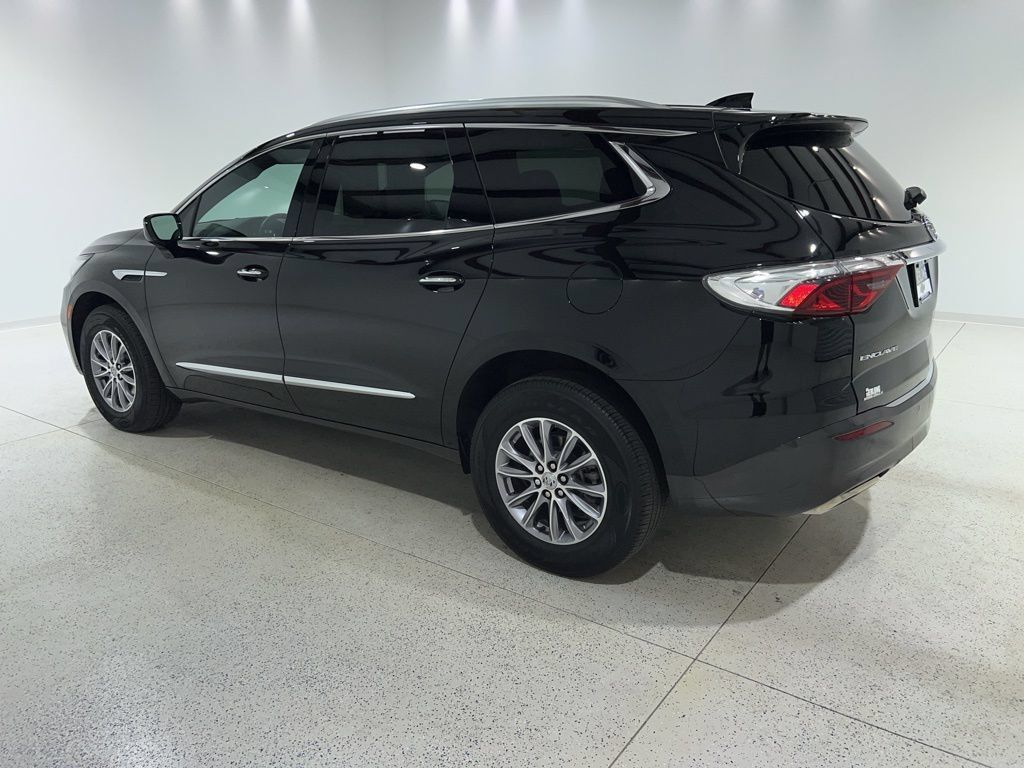 Used 2024 Buick Enclave Essence w/ LPO, Floor Liner Package FWD image 3