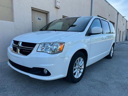 Used 2018 Dodge Grand Caravan SXT image 7