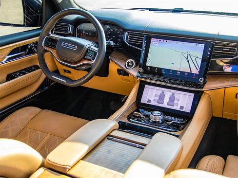 Used 2024 Jeep Grand Wagoneer Series III w/ HD Trailer Tow Package image 26