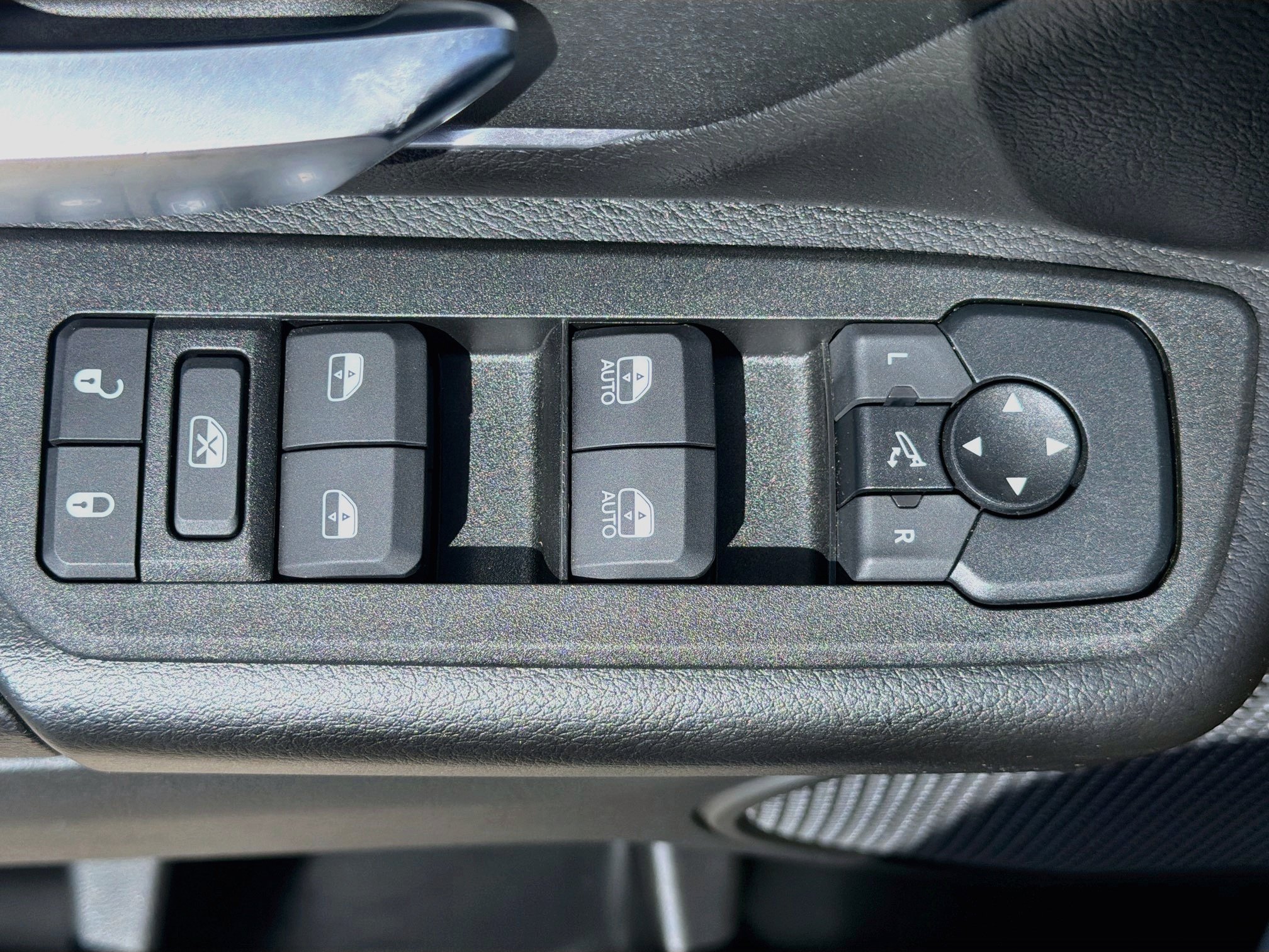 Used 2025 RAM 1500 Big Horn RWD image 17