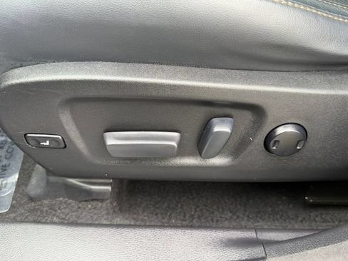 Used 2017 Toyota Highlander Limited Platinum AWD/4WD image 14