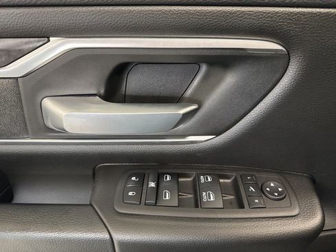 Used 2022 RAM 1500 Big Horn AWD/4WD image 13