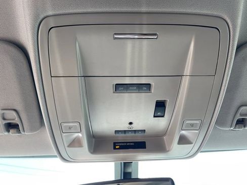 Used 2015 GMC Sierra 1500 SLT w/ SLT Preferred Package image 25