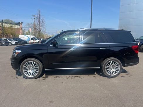 Used 2023 Ford Expedition Limited AWD/4WD image 8