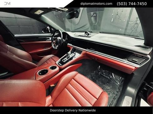 Used 2018 Porsche Panamera 4S AWD/4WD image 18